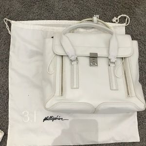 Phillip L Pashli satchel